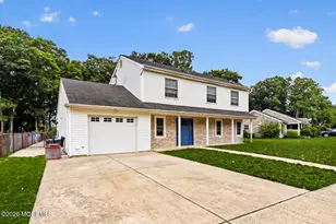 29 Ravenwood Blvd, Barnegat, NJ 08005 - Photo 2