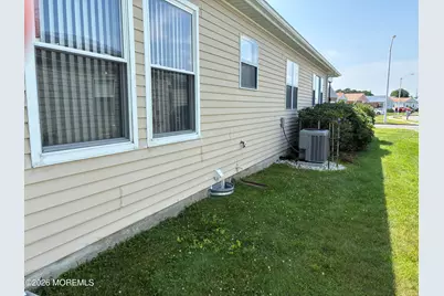 65 Woodstock Drive, Toms River Township, NJ 08757 - Photo 10
