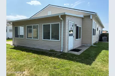 65 Woodstock Drive, Toms River Township, NJ 08757 - Photo 4