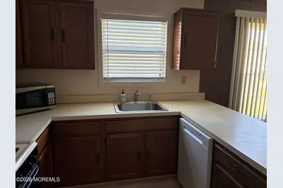 65 Woodstock Drive, Toms River Township, NJ 08757 - Photo 18