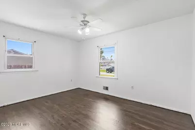 825 Madison Avenue, Toms River Township, NJ 08757 - Photo 26