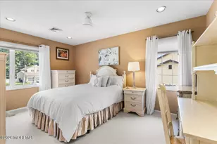 17 Thomas Dr, Manalapan Township, NJ 07726 - Photo 26