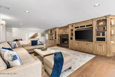 17 Thomas Drive, Manalapan Township, NJ 07726 - Photo 14