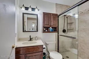 254 Teasdale Pl, Morganville, NJ 07751 - Photo 20