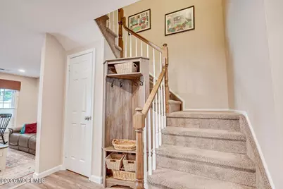 254 Teasdale Place, Morganville, NJ 07751 - Photo 16