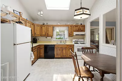 839 Regency Court, Toms River Township, NJ 08753 - Photo 8
