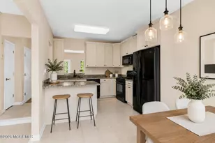14 W Aspen Way, Matawan, NJ 07747 - Photo 4