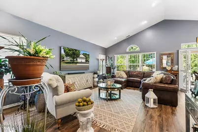 27 Derry Meeting Drive, Manalapan Township, NJ 07726 - Photo 12