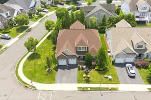 207 Bradwick Way, Marlboro Township, NJ 07746 - Photo 12