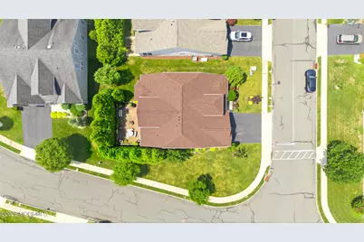 207 Bradwick Way, Marlboro Township, NJ 07746 - Photo 10