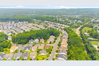 207 Bradwick Way, Marlboro Township, NJ 07746 - Photo 8