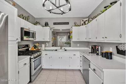 504 Gaitway Court, Freehold, NJ 07728 - Photo 8