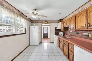 106 Kendall Dr, Sayreville, NJ 08872 - Photo 6