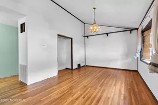 106 Kendall Dr, Sayreville, NJ 08872 - Photo 4