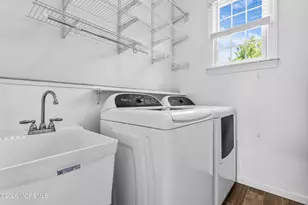 230 S Green St, Tuckerton, NJ 08087 - Photo 38