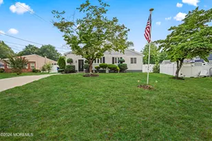 4 David St, Hazlet Township, NJ 07730 - Photo 2