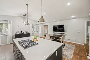 4 David St, Hazlet Township, NJ 07730 - Photo 4