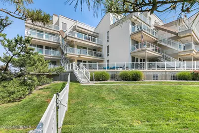477 Ocean Avenue N #H1, Long Branch, NJ 07740 - Photo 32
