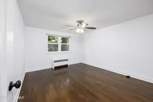 158 Manor Dr, Red Bank, NJ 07701 - Photo 14