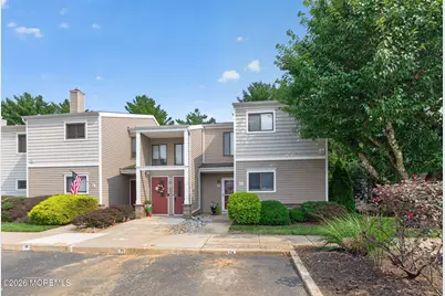 26 Elizabeth Court, Tinton Falls, NJ 07724 - Photo 2