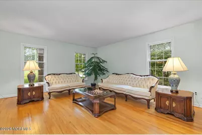 7 Windsor Terrace, Holmdel, NJ 07733 - Photo 12