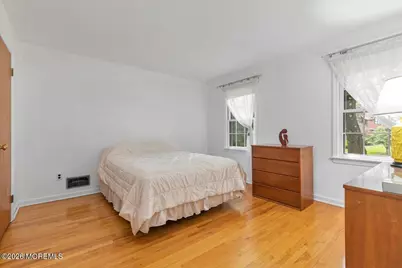 7 Windsor Terrace, Holmdel, NJ 07733 - Photo 40