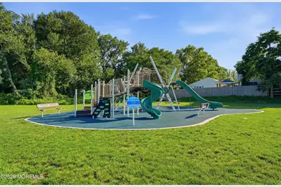 251 Main Street, Port Monmouth, NJ 07758 - Photo 20