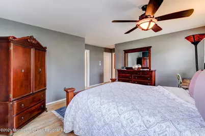 226 Teasdale Place, Morganville, NJ 07751 - Photo 18