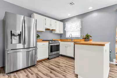 144 Freeport Boulevard, Toms River Township, NJ 08757 - Photo 10