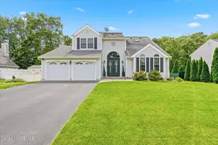 241 Oak Forest Dr, Brick, NJ 08724 - Photo 2