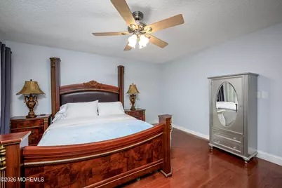 136 Woodmere Drive #406, Sayreville, NJ 08859 - Photo 18