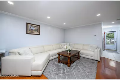 136 Woodmere Drive #406, Sayreville, NJ 08859 - Photo 6