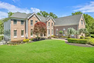 200 Shepard Way, Manalapan Township, NJ 07726 - Photo 2
