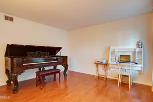 445 Paxson Ave, Hamilton Square, NJ 08690 - Photo 24
