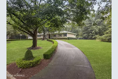 7 Darien Court, Colts Neck Township, NJ 07722 - Photo 4