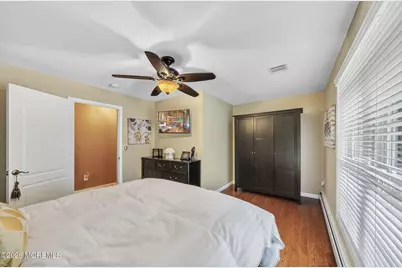 7 Darien Court, Colts Neck Township, NJ 07722 - Photo 52