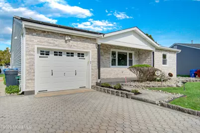 7 Bedford Court, Toms River Township, NJ 08757 - Photo 4