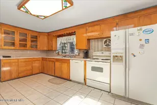 228 Red Hill Rd, Middletown, NJ 07748 - Photo 8