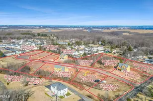 8 Cristina Ct, Matawan, NJ 07747 - Photo 2