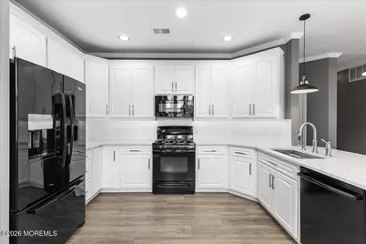 169 Princeton Oval, Freehold, NJ 07728 - Photo 10
