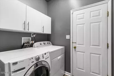 169 Princeton Oval, Freehold, NJ 07728 - Photo 18