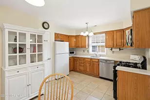 2175 Agincourt Rd, Toms River Township, NJ 08755 - Photo 8