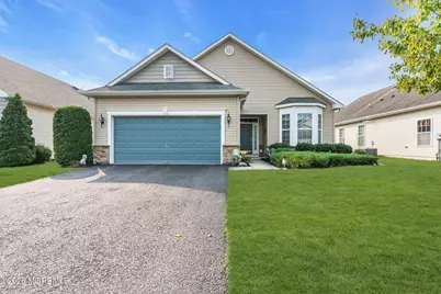 44 Eagle Ridge Circle, Lakewood, NJ 08701 - Photo 1