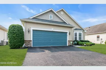 44 Eagle Ridge Circle, Lakewood, NJ 08701 - Photo 2