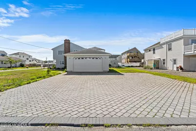113 Illinois Avenue, Waretown, NJ 08758 - Photo 6