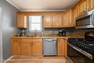 609 Parkside Ave, Toms River Township, NJ 08753 - Photo 10