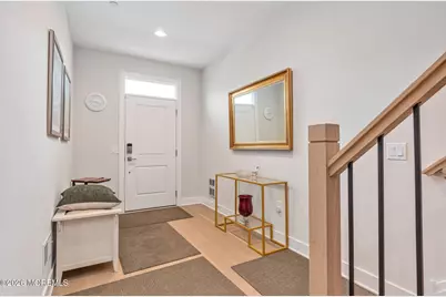 11 Valiant Court, Middletown, NJ 07748 - Photo 4