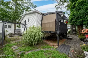 223 Madison St, Eatontown, NJ 07724 - Photo 18