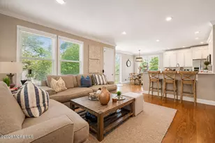 71 Compton St, Belford, NJ 07718 - Photo 12