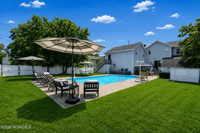 71 Compton Street, Belford, NJ 07718 - Photo 34